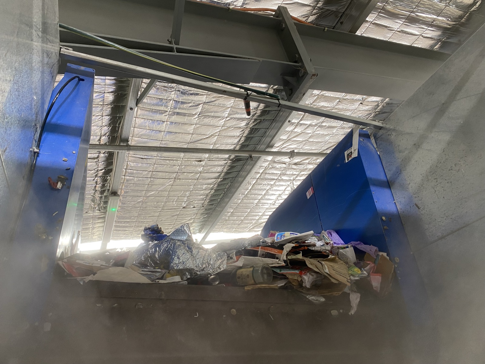 Industrial odour control nozzle installation