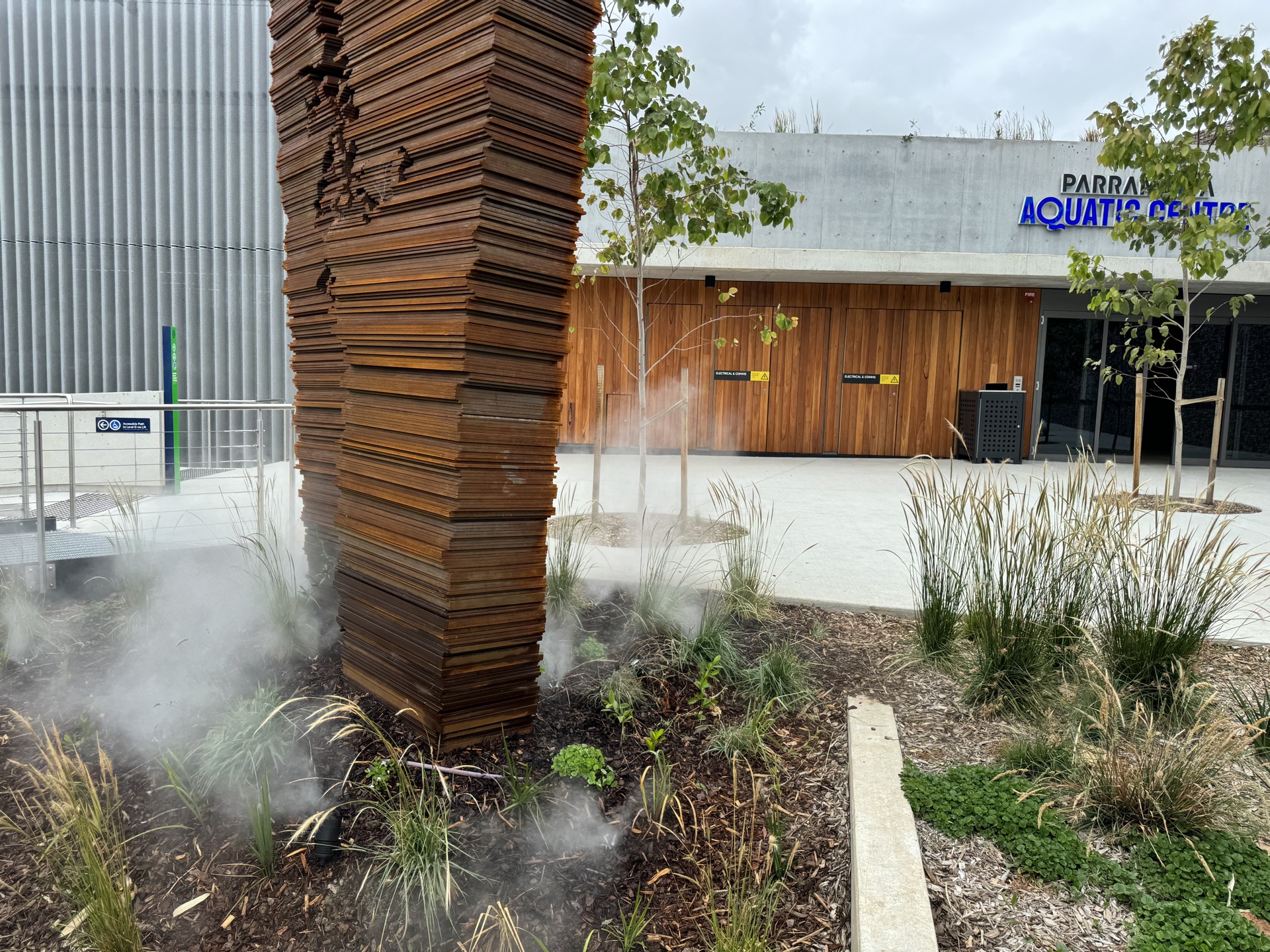Parramatta Aquatic Centre sculpture misting installation